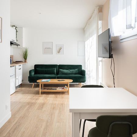 Le Noyer - Appartement Moderne & Accessible Montaigu-Vendee Exterior photo